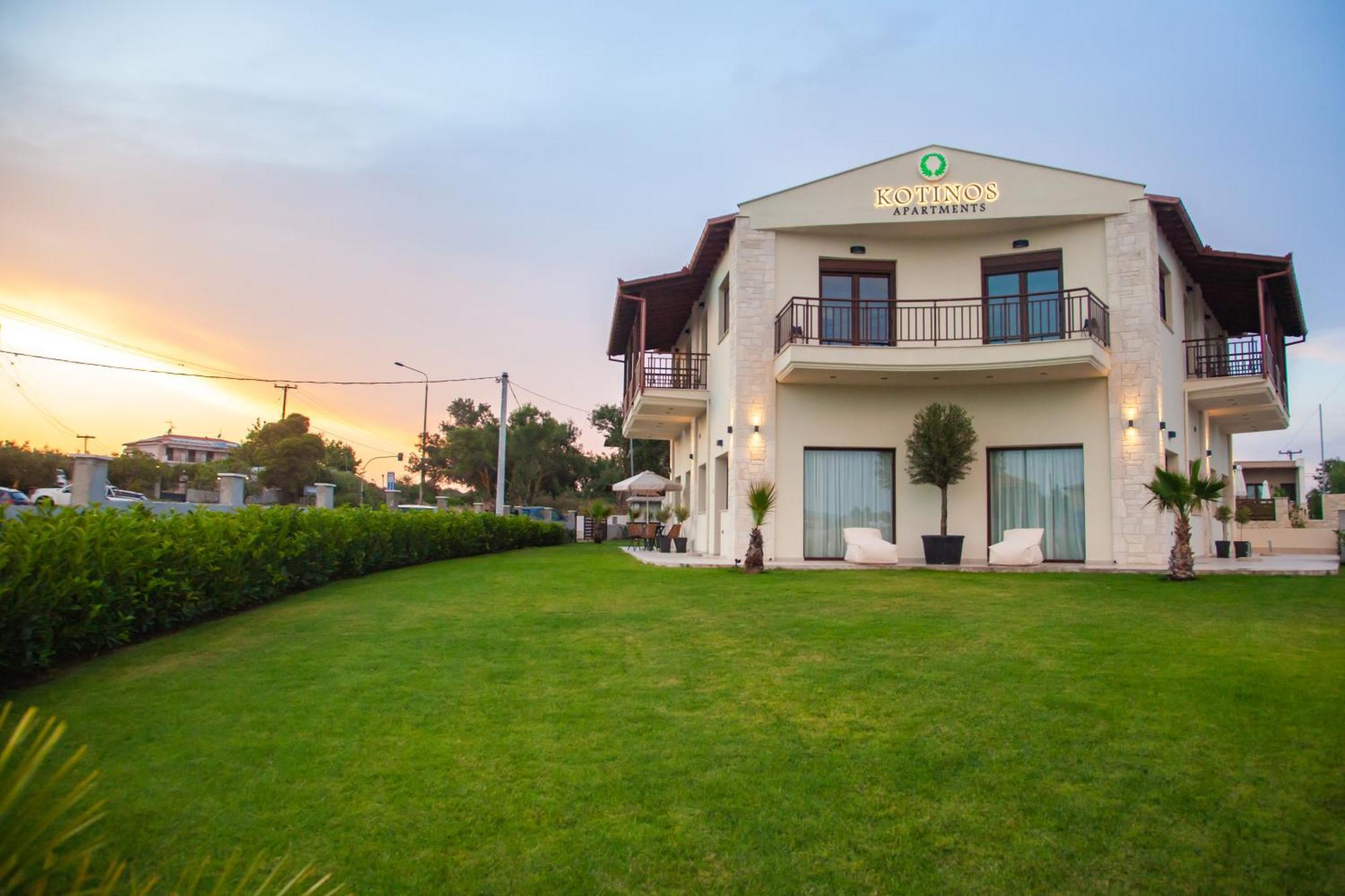 Kotinos Apartments Afytos Exterior photo
